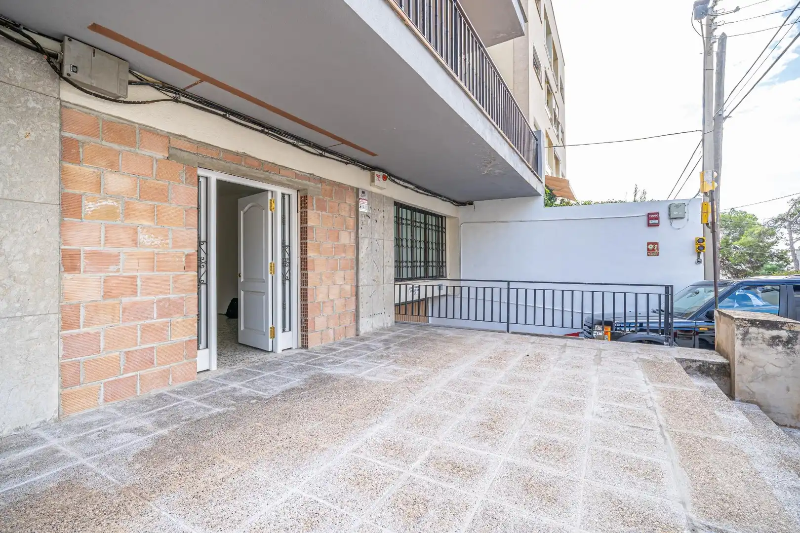 Exterior view of Ground floor for sale in Ponent