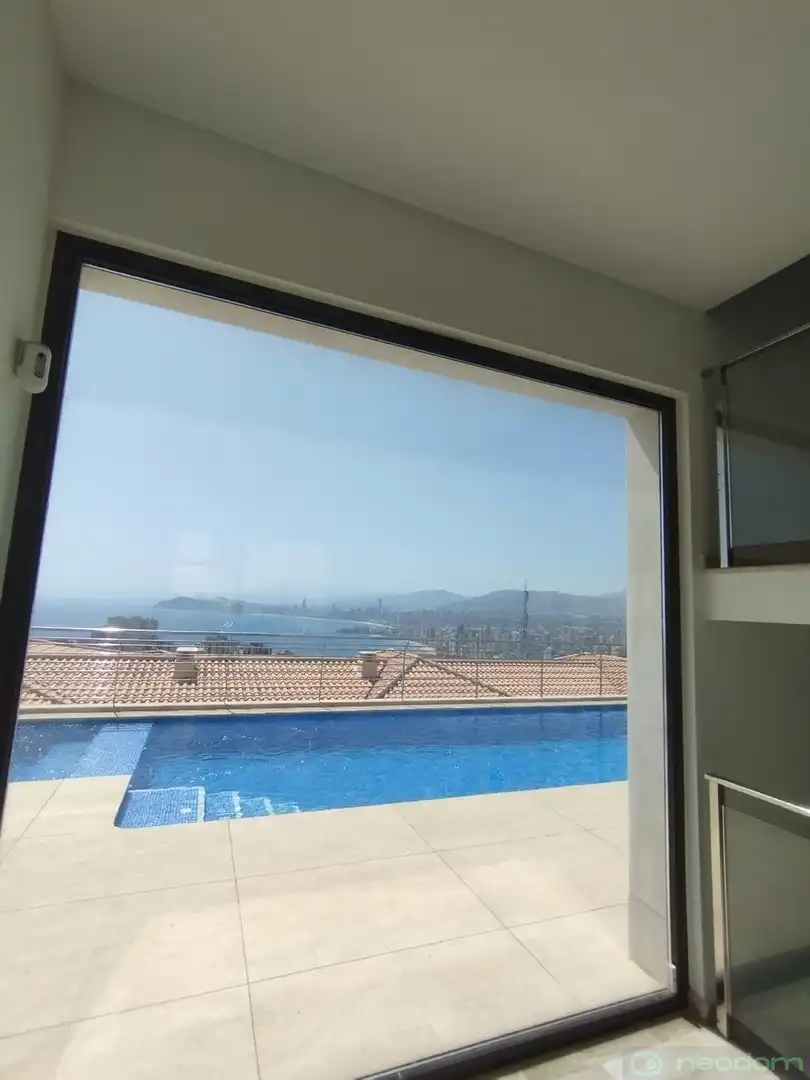 Swimming pool of Flat for rent in Benidorm  with Air Conditioner, Terrace and Storage room