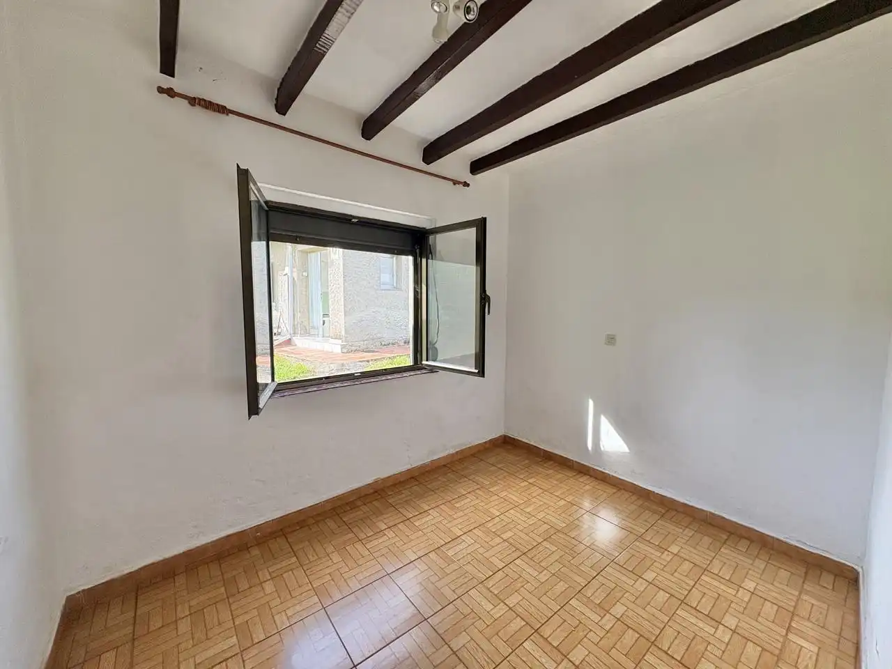 House with garden for sale in Carretera GO-1, imagen 14