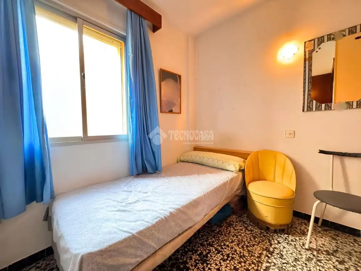 Habitación de Piso en venta en Fuengirola con Balcón