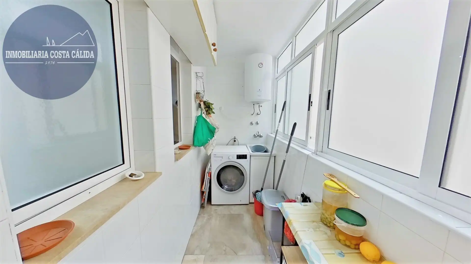 Küche von Wohnung zum Verkauf in Águilas mit Balkon