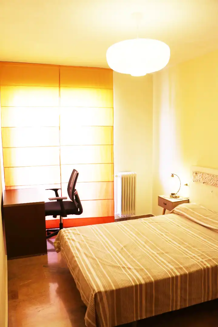 Bedroom of Flat for rent in Granada  with Air Conditioner, Heating and Furnished