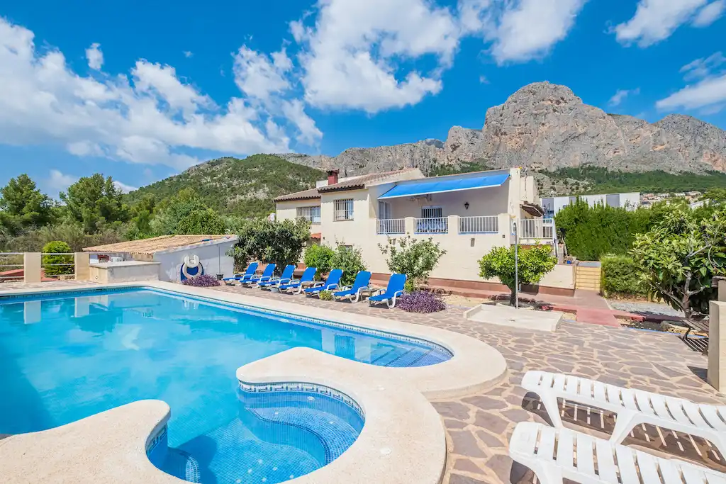 Chalet con piscina en venta en Polígon Pau Número 1, imagen 2
