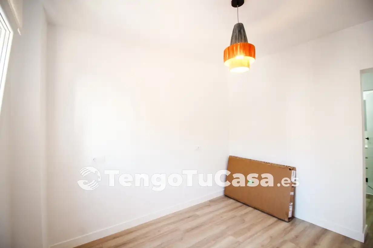 Flat for sale in Madrid  with Air Conditioner, Heating and Parquet flooring