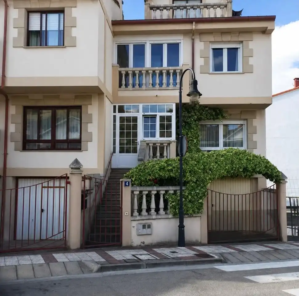 Exterior view of Houses for sale in Briviesca, Burgos