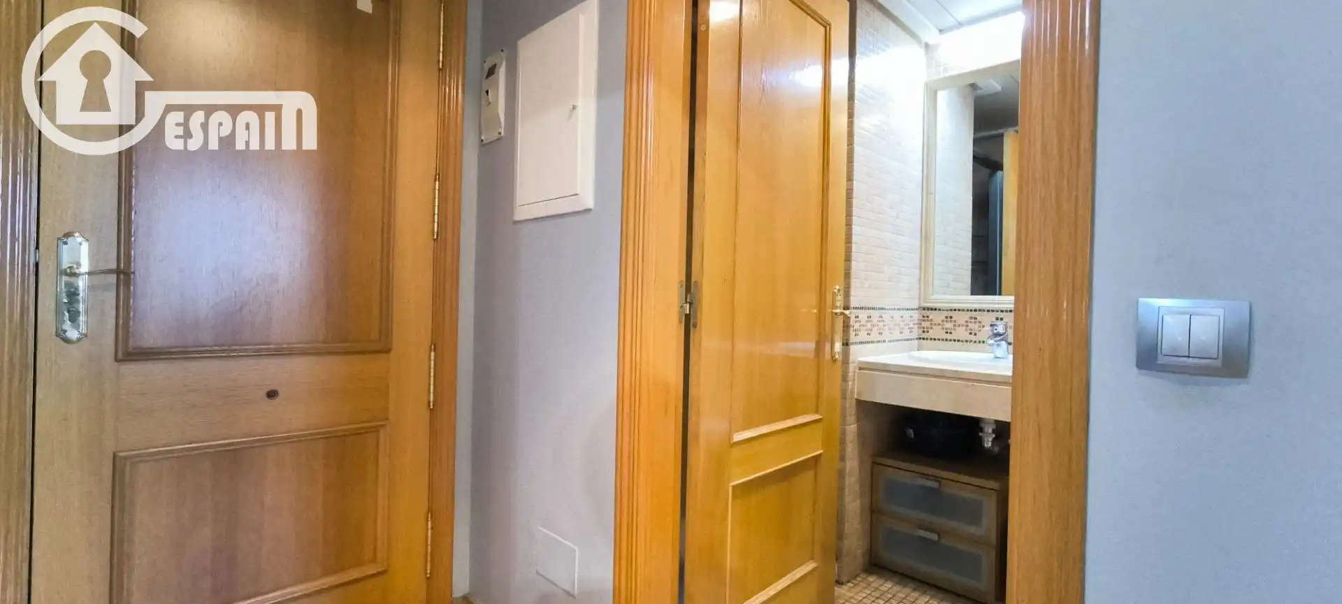 Bathroom of Flat for sale in Madrid  with Air Conditioner, Heating and Private garden