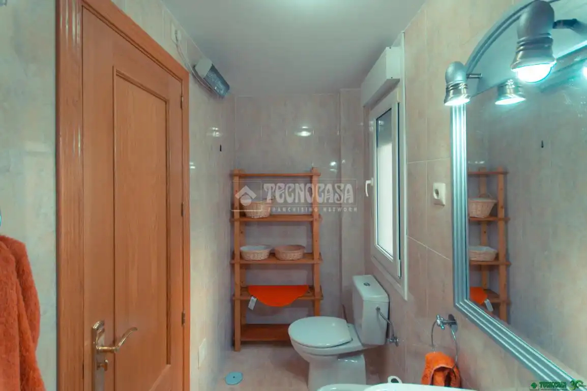 Baño de Piso en venta en Arenas de San Pedro con Aire acondicionado