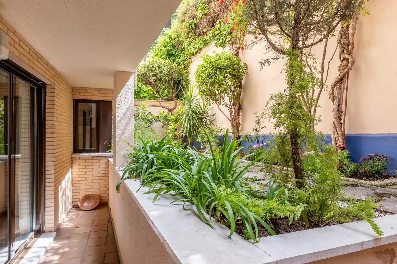 Balcony of Duplexes for sale in Zaragoza  with Air Conditioner, Heating and Private garden