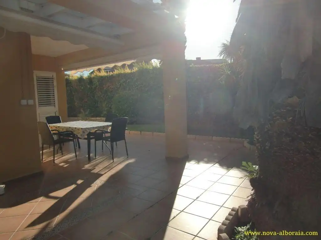 Terraza de Casa adosada en venta en Bétera con Aire acondicionado, Calefacción y Jardín privado