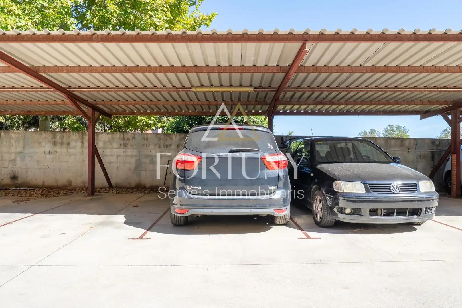 Parking de Planta baja en venta en Montbrió del Camp con Calefacción