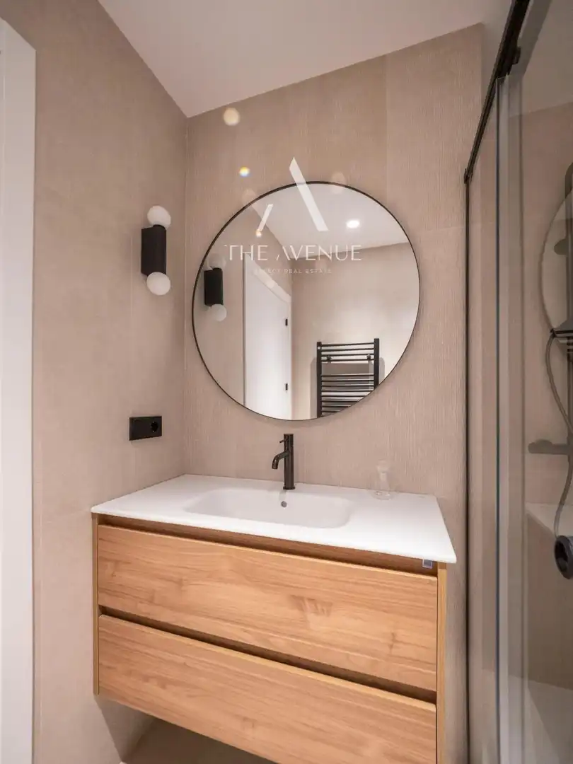 Baño de Piso en venta en Madrid con Aire acondicionado, Calefacción y Amueblado