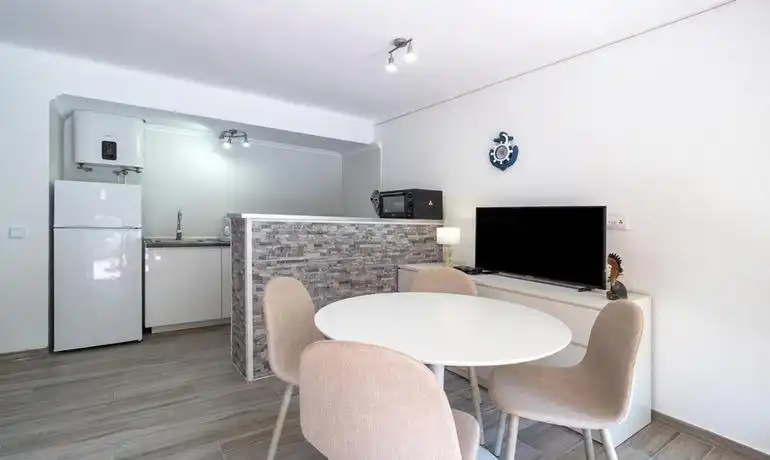 Apartment with terrace for sale in Avenida SANT MORI 11, imagen 6