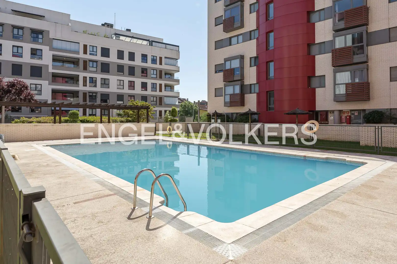 Piscina de Piso en venta en Madrid con Aire acondicionado, Calefacción y Piscina