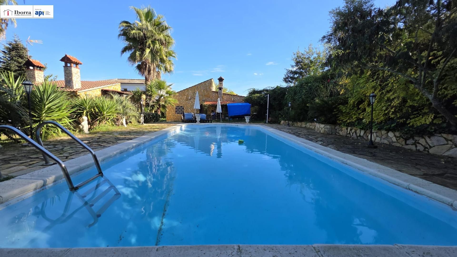 Piscina de Casa o xalet en venda en Tordera amb Jardí privat i Piscina