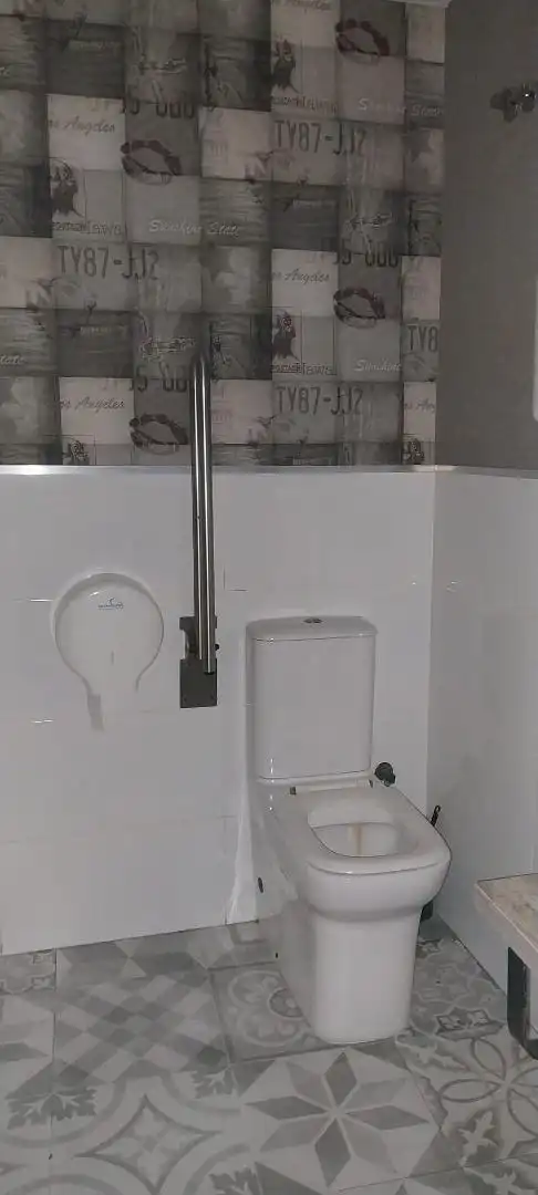 Badezimmer von Einfamilien-Reihenhaus zum Verkauf in Alzira