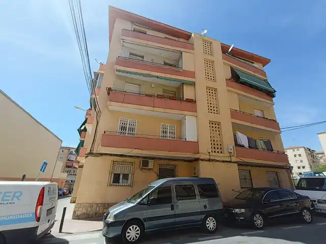 Außenansicht von Wohnung zum Verkauf in Alicante / Alacant