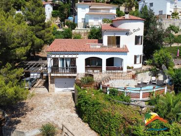 Casa con piscina in vendita a Serra Brava