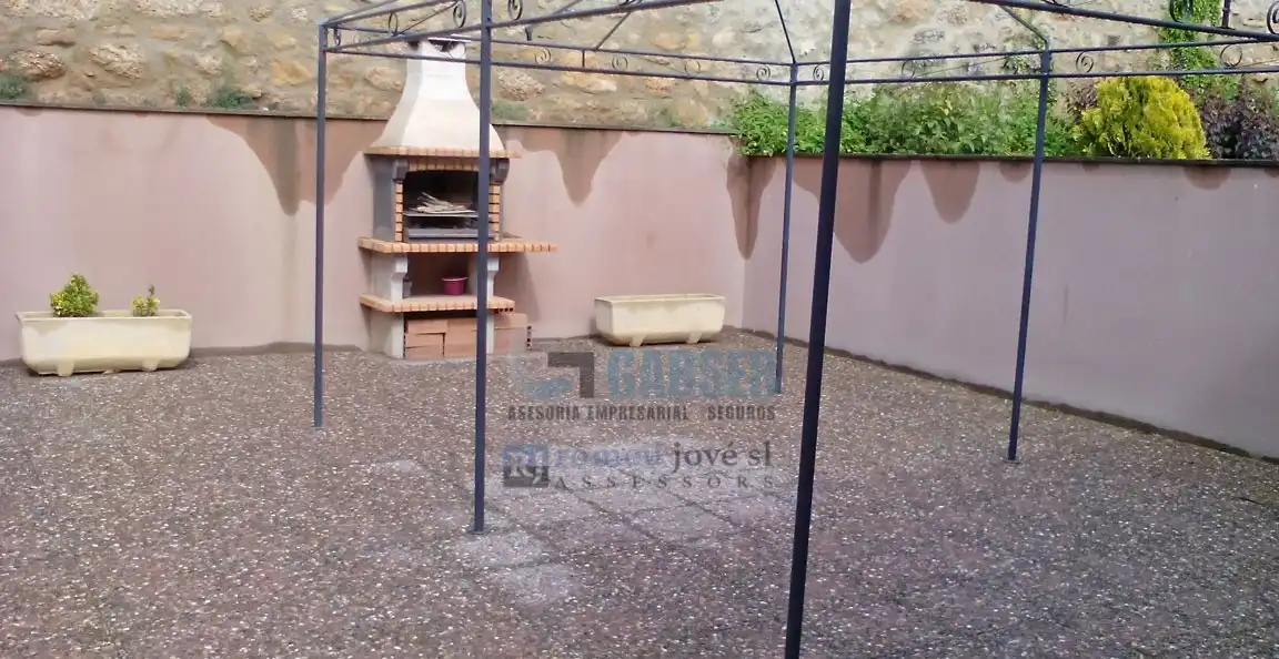 Jardín de Casa o chalet en venta en Cervià de Les Garrigues con Aire acondicionado, Calefacción y Terraza