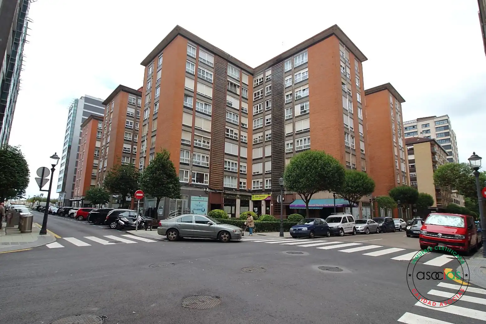 Vista exterior de Piso en venta en Gijón  con Calefacción y Parquet