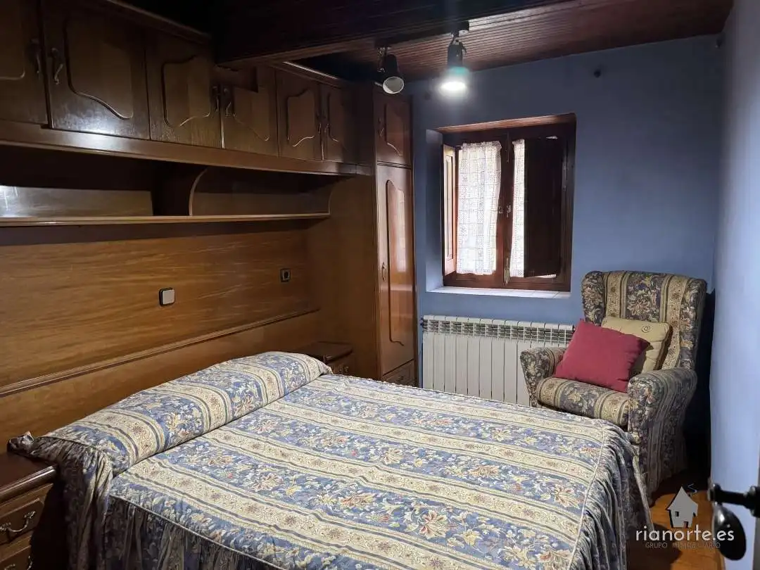 Bedroom of Houses for sale in Peñamellera Alta  with Heating