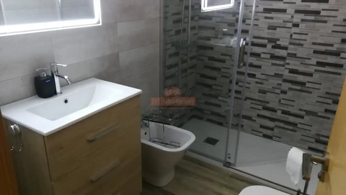 Flat with terrace to rent in Ensanche - Franciscanos, imagen 6