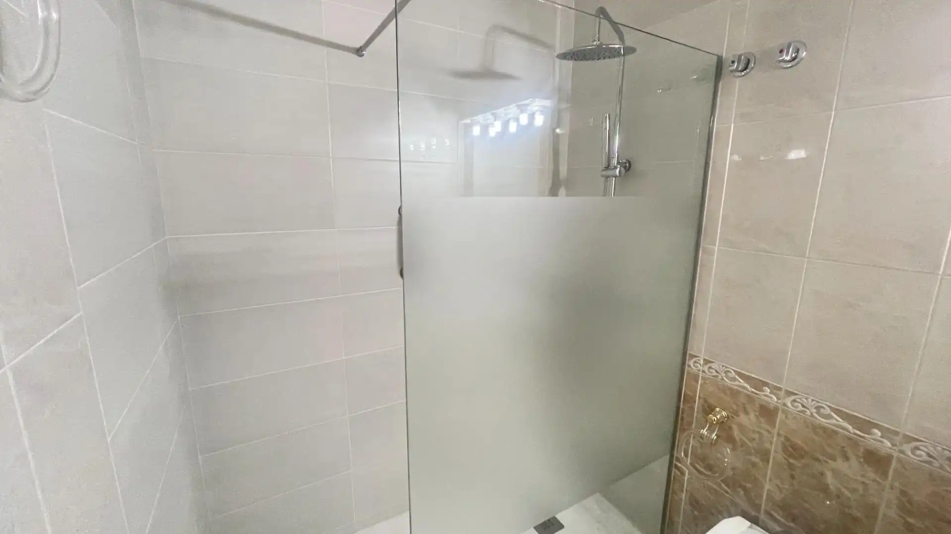 Piso con ascensor en venta en Carrer LAVOISIER,DE, imagen 29
