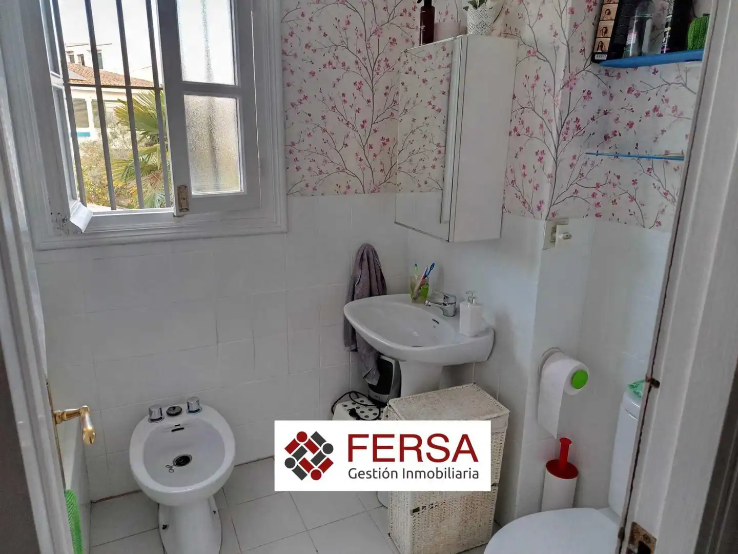 Bathroom of Detached homes for sale in El Puerto de Santa María  with Private garden, Storage room and Community pool