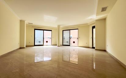 Living room of Flat for sale in Elche / Elx  with Heating, Parquet flooring and Terrace