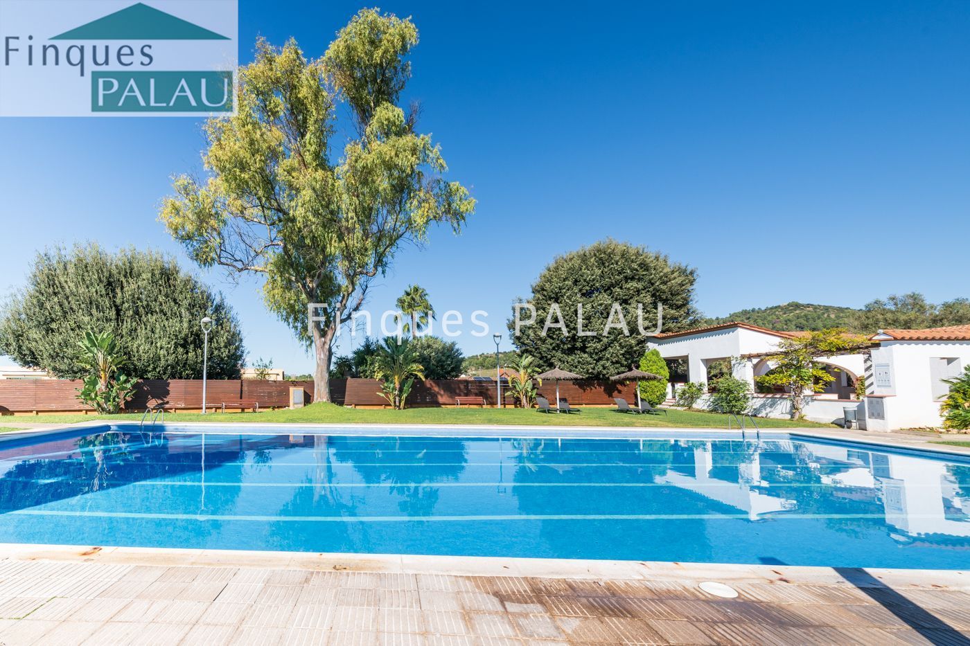 Piscina de Casa o chalet en venta en Sant Just Desvern con Calefacción, Jardín privado y Terraza