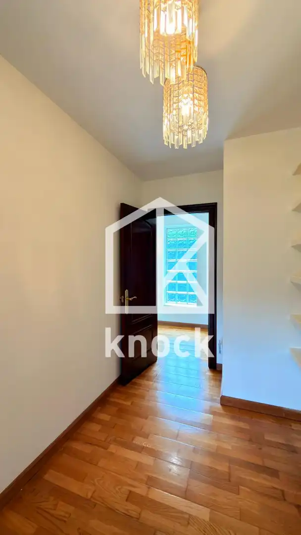 Casa o xalet en venda en Oviedo  amb Calefacció, Parquet i Terrassa