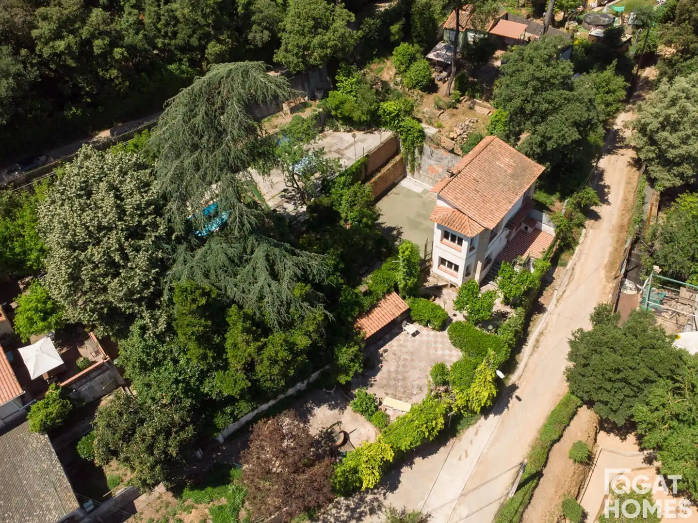 Vista exterior de Casa o xalet en venda en Molins de Rei amb Traster i Piscina