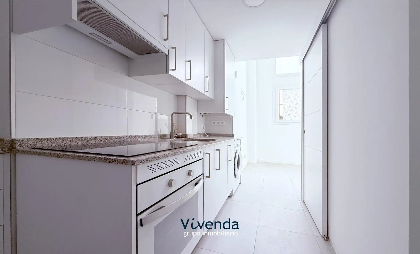 Kitchen of Flat for sale in  Madrid Capital  with Air Conditioner, Heating and Storage room