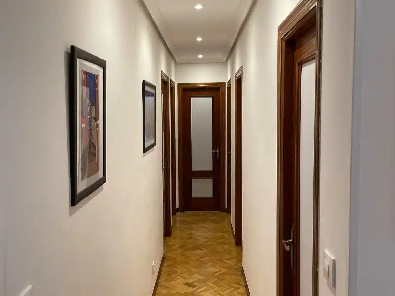 Piso de alquiler en Cuenca con Calefacción, Parquet y Terraza