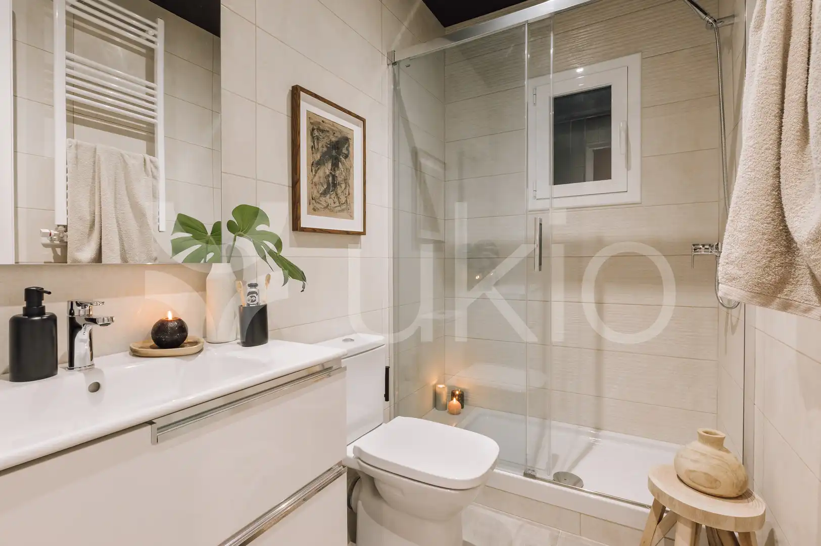 Baño de Apartamento de alquiler en Barcelona con Aire acondicionado, Calefacción y Amueblado