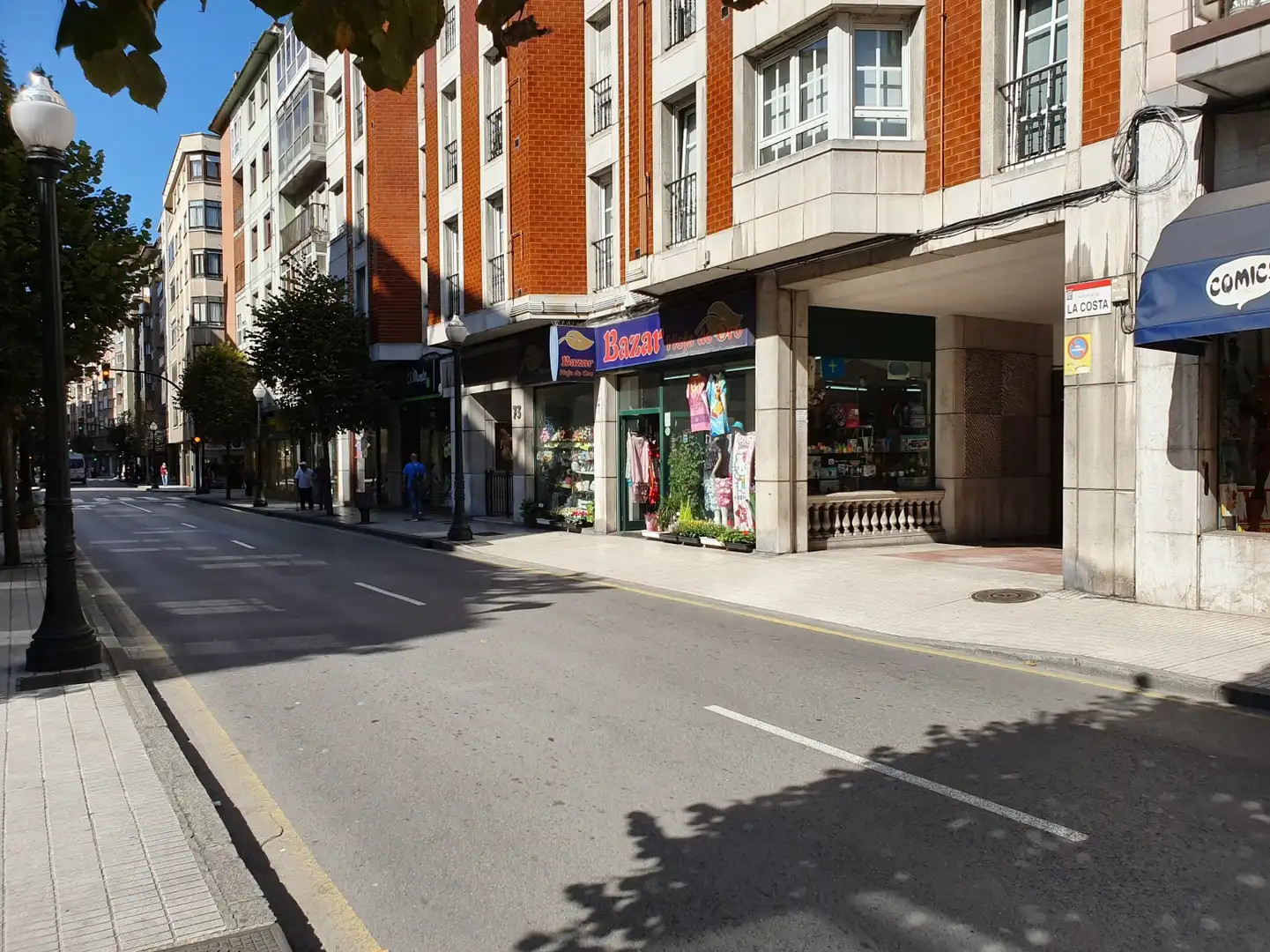 Vista exterior de Oficina de alquiler en Gijón  con Calefacción