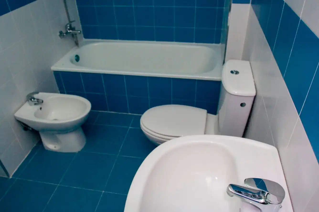 Baño de Piso en venta en Lucena con Trastero