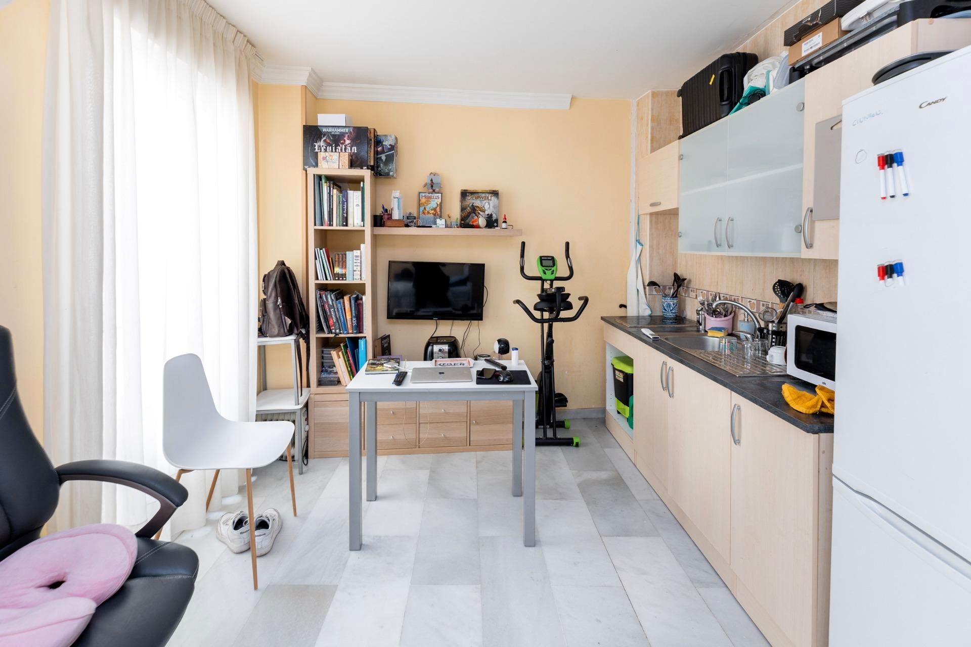 Cuina de Estudi en venda en  Granada Capital amb Aire condicionat i Calefacció