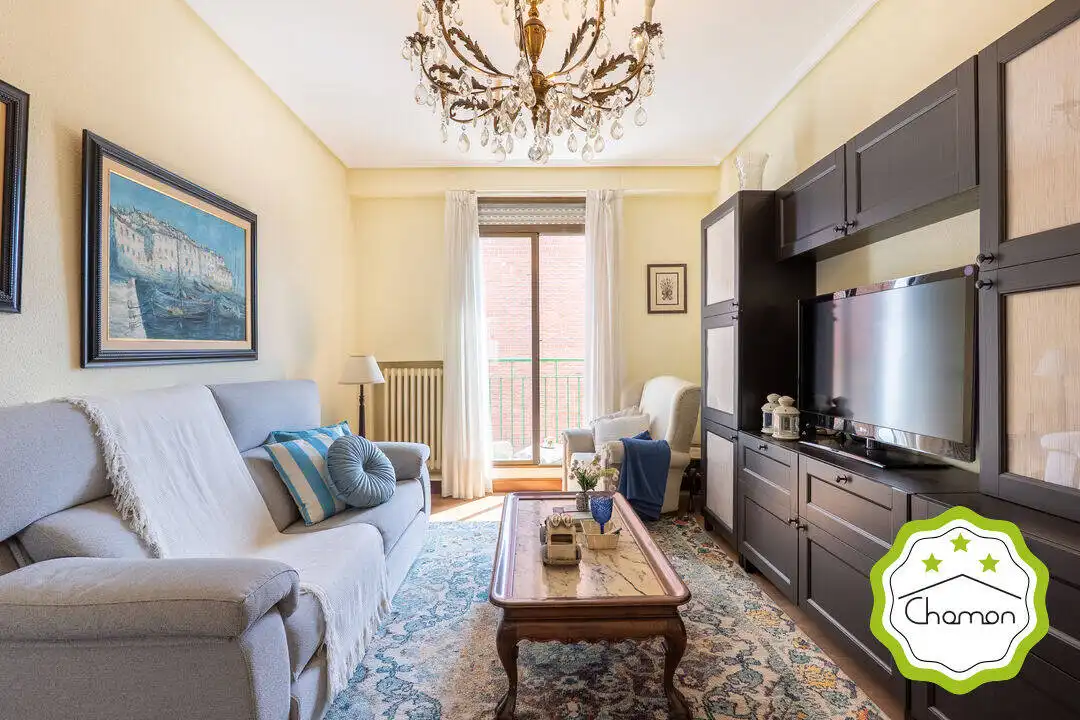 Living room of Flat for sale in Bilbao   with Heating and Balcony