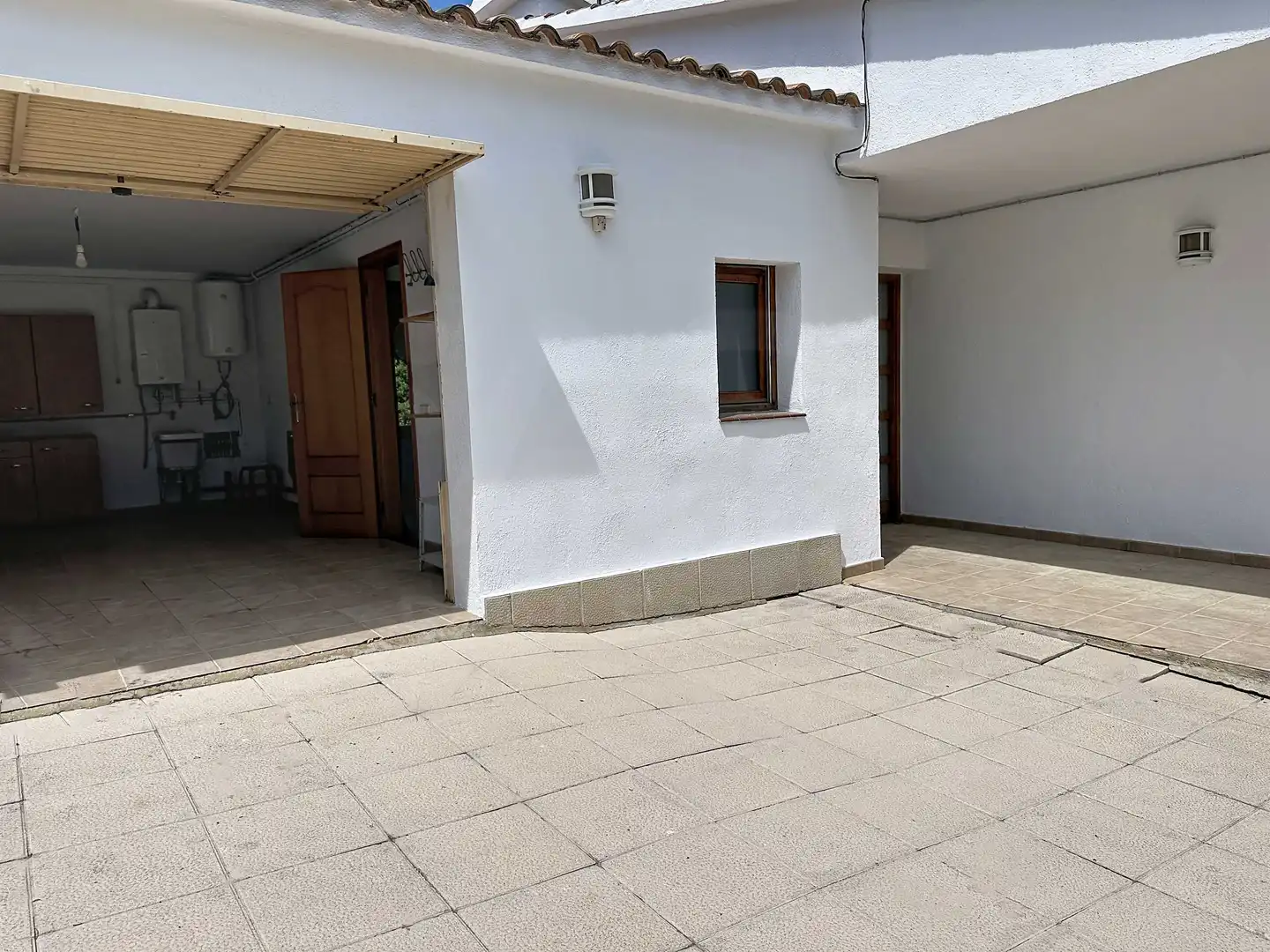 Parkplatz von Haus oder Chalet zum Verkauf in El Vendrell mit Heizung, Terrasse und Schwimmbad