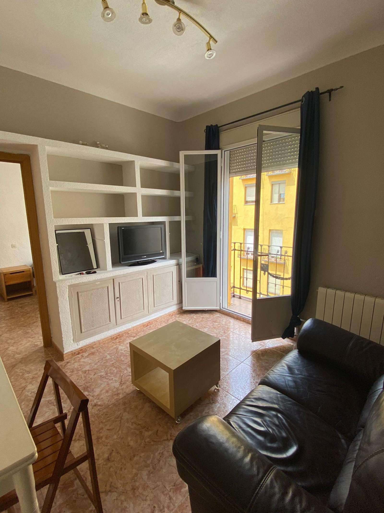 Sala d'estar de Apartament per a compartir en  Madrid Capital amb Aire condicionat, Calefacció i Terrassa