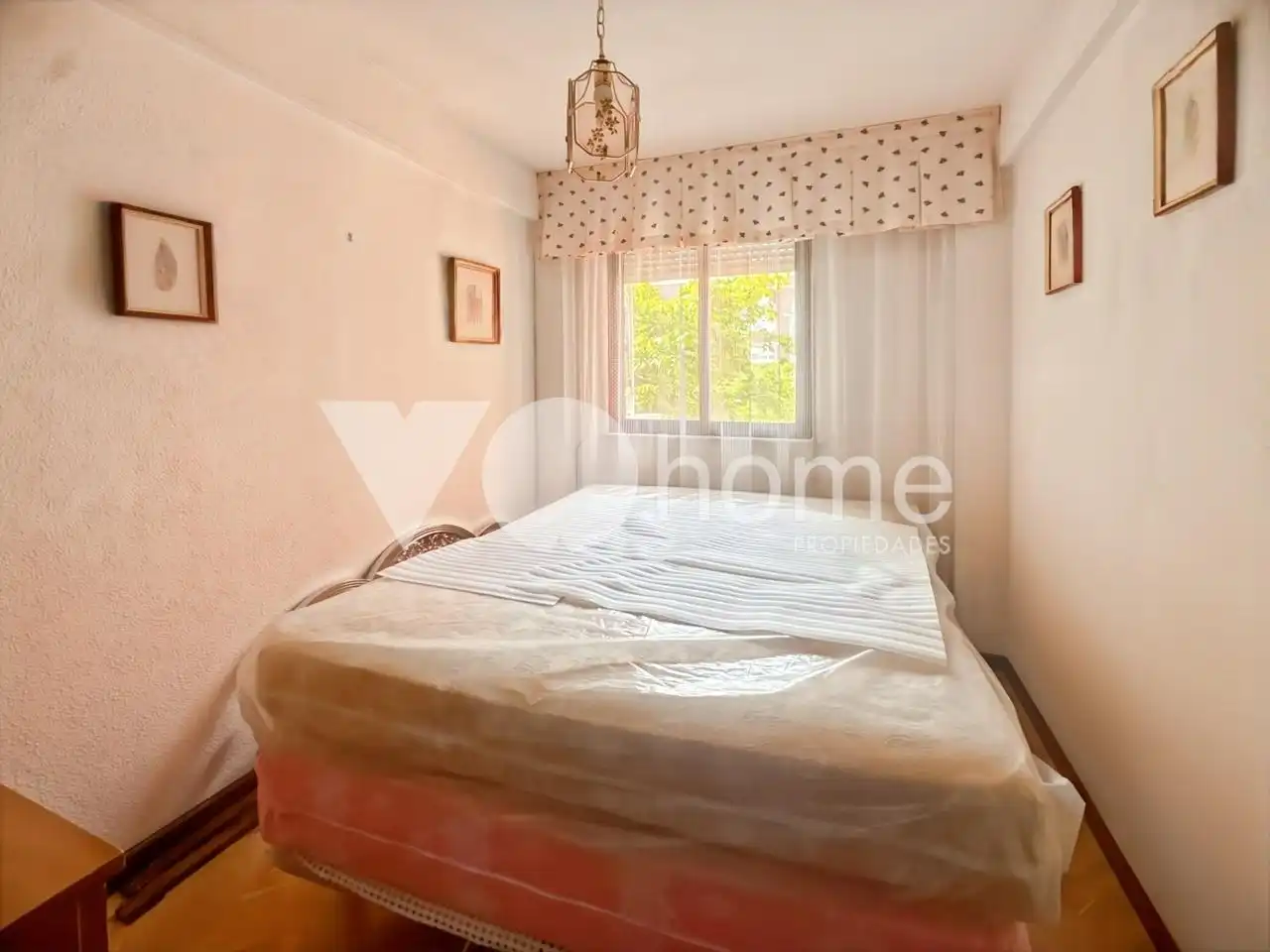 Habitación de Piso en venta en Madrid con Calefacción y Terraza