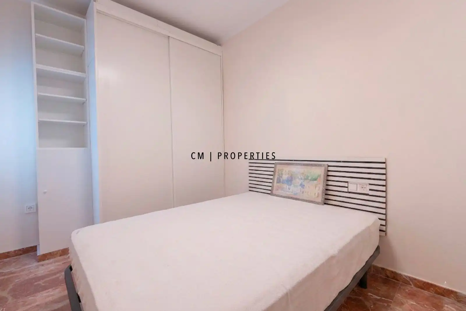 Bedroom of Flat for rent in Valencia  with Air Conditioner, Heating and Terrace