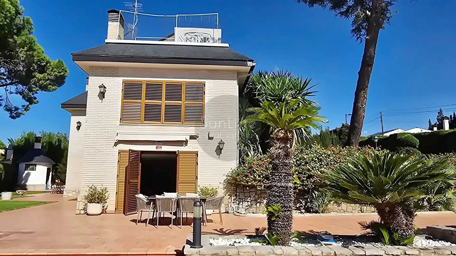 House with pool for sale in Carrer Font de la Carrasquera, imagen 5