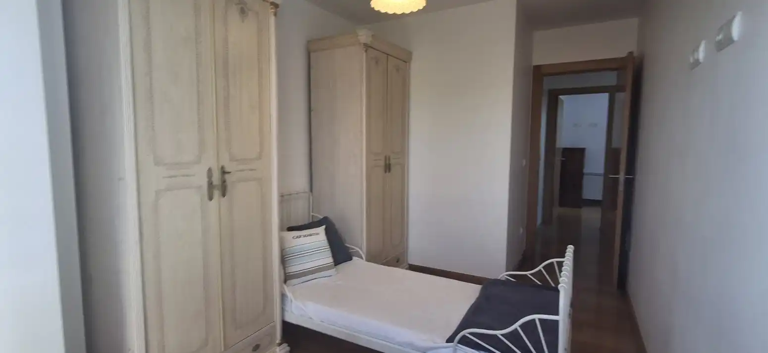 Habitación de Casa o chalet en venta en Santillana del Mar con Calefacción, Jardín privado y Parquet