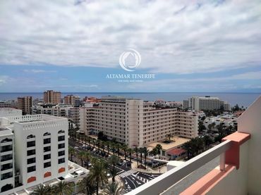 Apartment with pool for sale in Av. Santiago Puig, 8