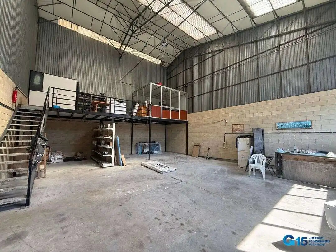 Nau industrial de lloguer a Ama Kandida Hiribidea 21