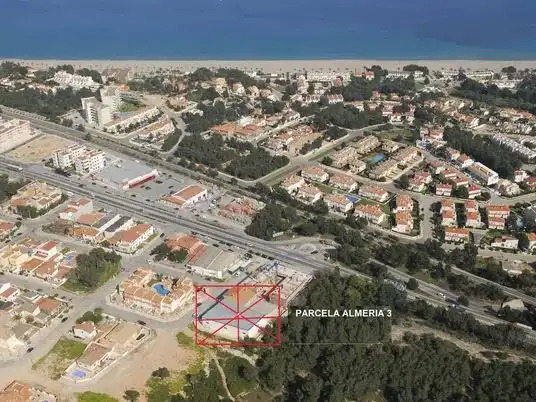 Residential land for sale in Carrer Almería 3, imagen 2