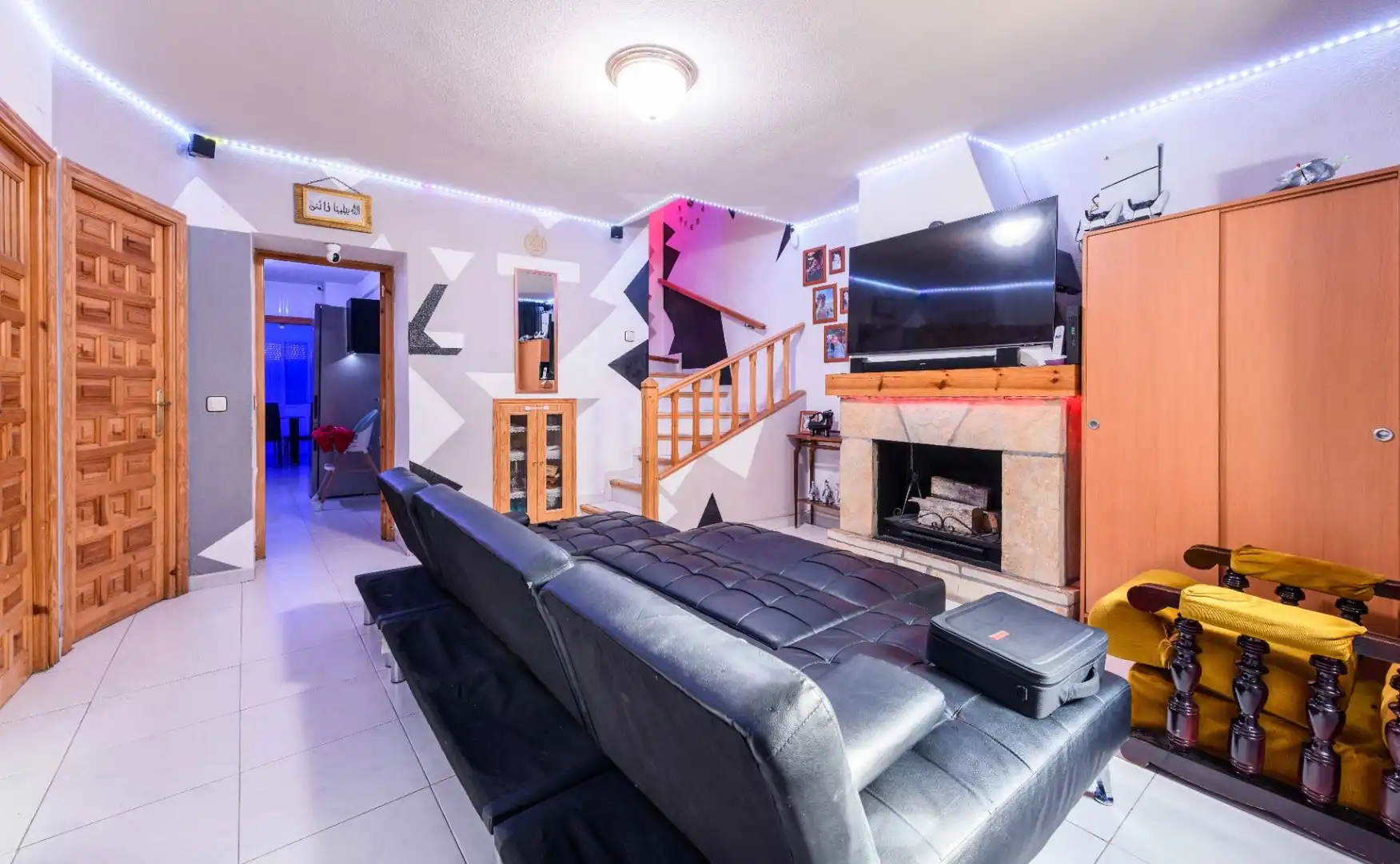 Living room of Detached homes for sale in Sacedón  with Air Conditioner and Alarm