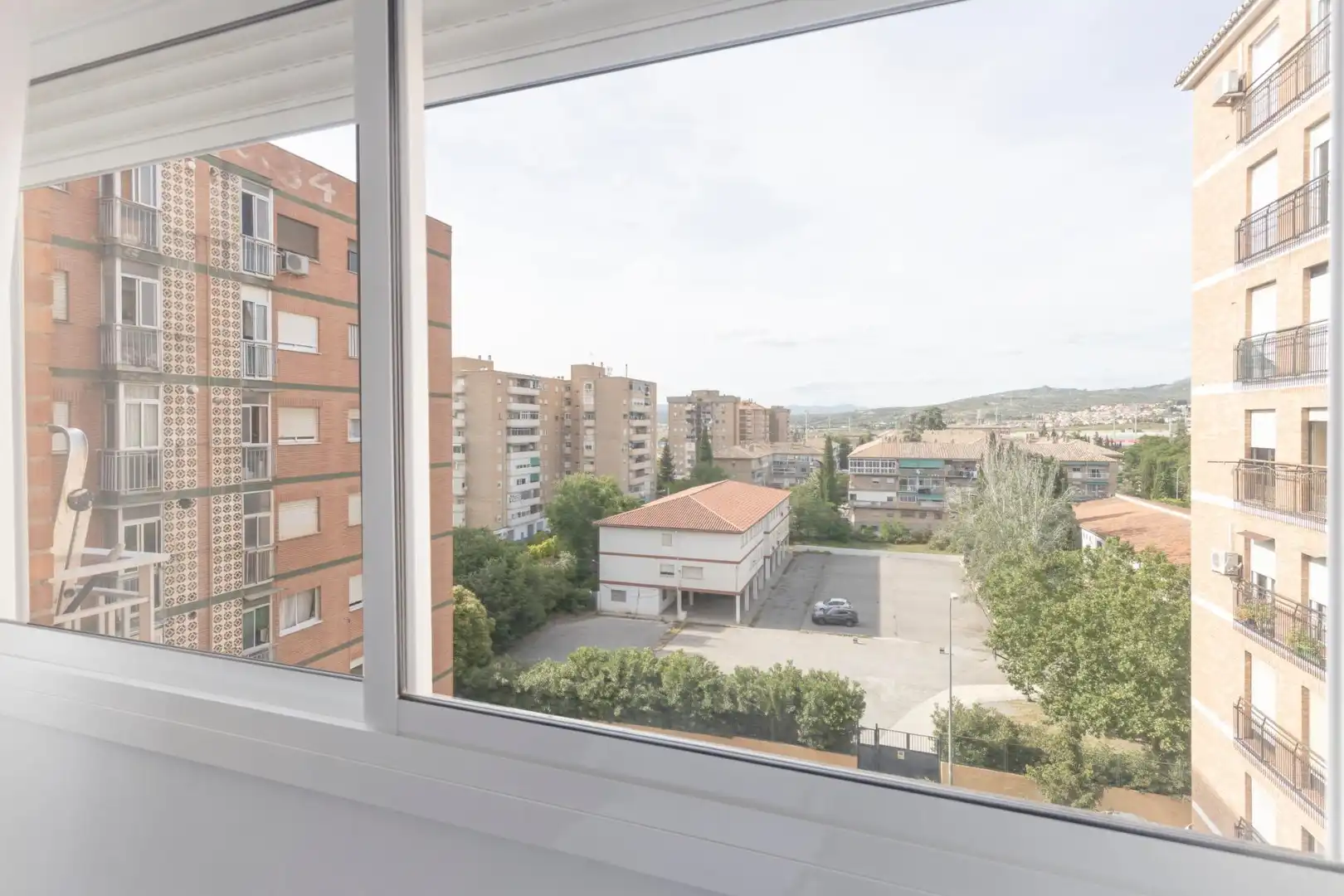 Bedroom of Flat for sale in Granada  with Air Conditioner and Balcony