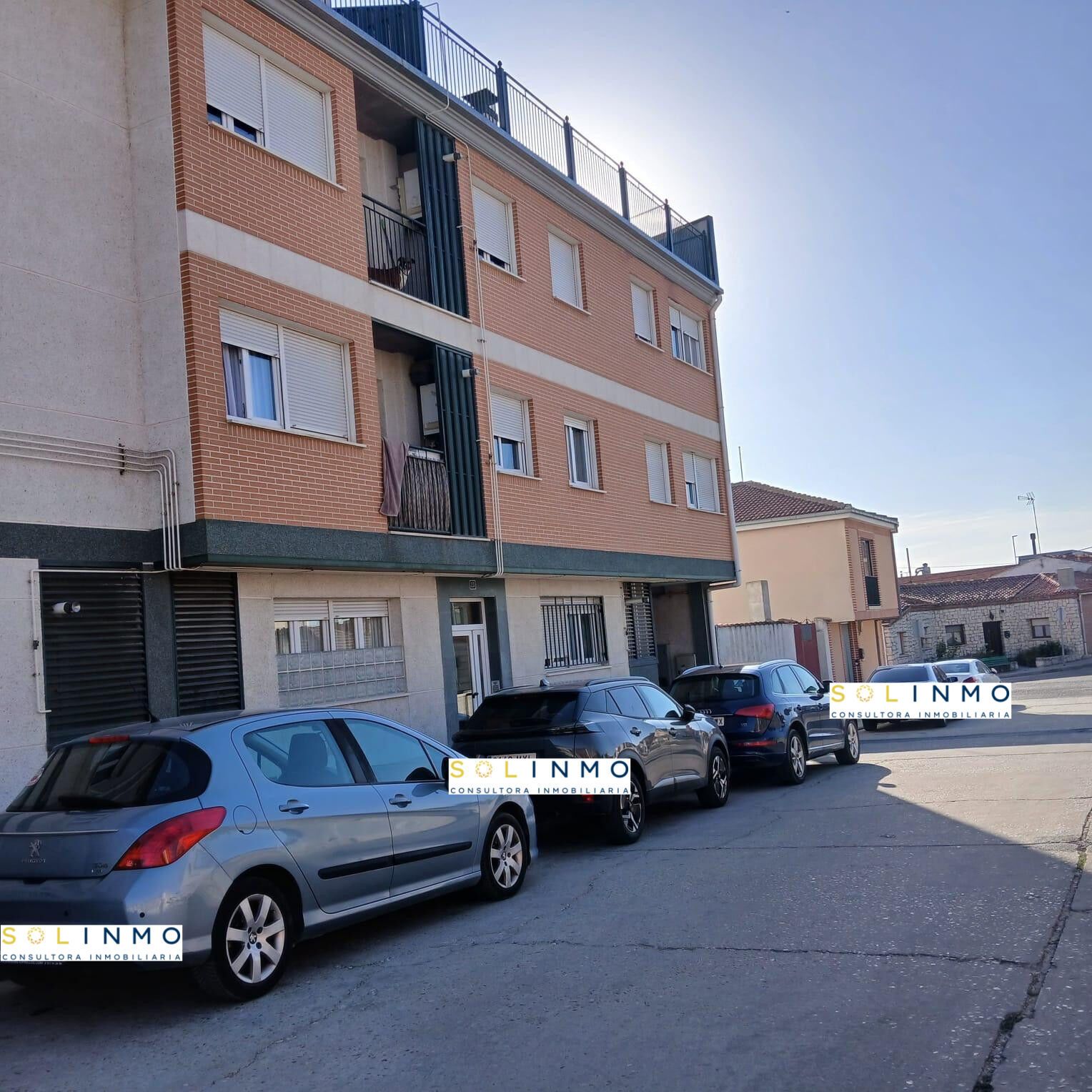 Vista exterior de Pis en venda en Cuéllar amb Calefacció, Terrassa i Traster